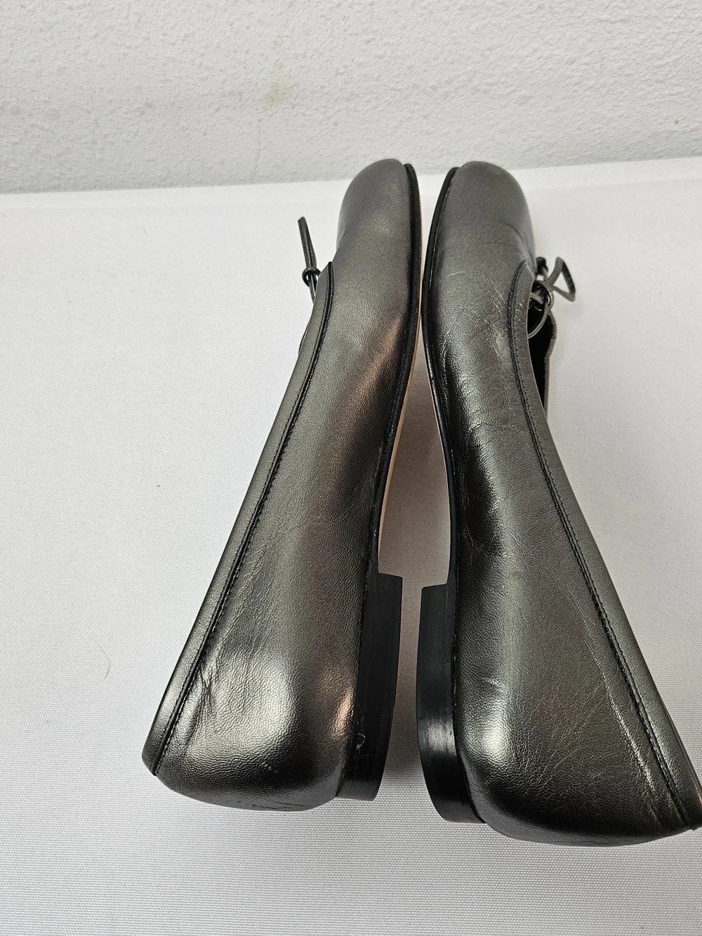 Manolo Blahnik Leather Ballet Flats MISMATCHED SIZE